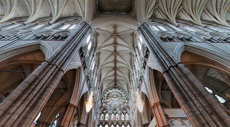 Looking up at the Triforium - 3D Virtual Tour of Westminster Abbey